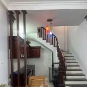 Cho thuê nhà trong ngõ Kim Ngưu, 5 tầng, diện tích 30m2 - 3PN - 3vs giá 12triệu - Full đồ